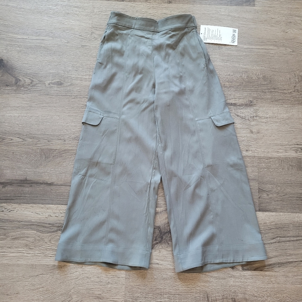 Lululemon Metropolis Maven HR Crop - Picture 2 of 11